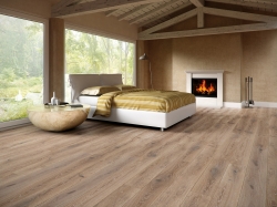 Naturalne piękno i&nbsp;nowoczesna funkcjonalność – podłogi Baltic Wood w&nbsp;modnym wnętrzu